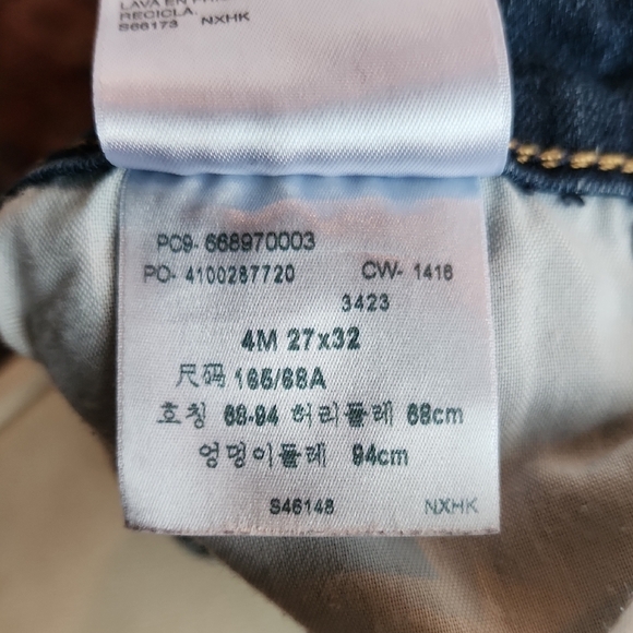 Denizen from Levi's Women's Dark Blue Skinny Jeans 27x32 - Picture 2 of 4